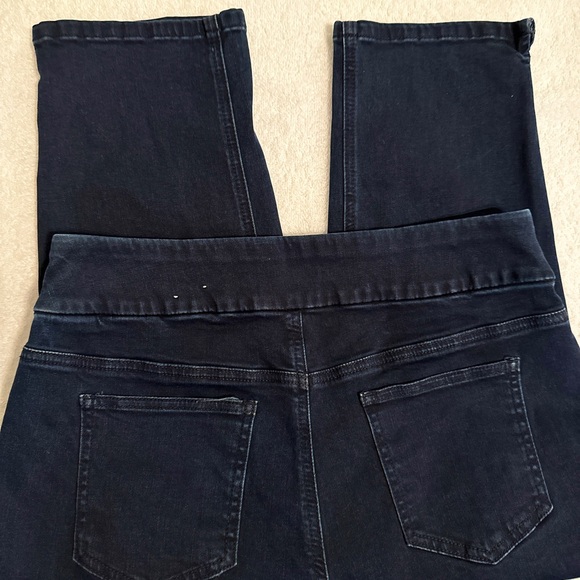 Chico’s Perfect Stretch Jegging Capri SZ 8 Medium Dark Wash Denim Stretch EUC - Picture 3 of 5